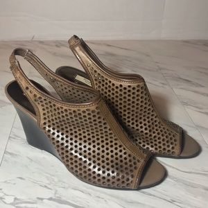 Simply Vera Vera Wang wedge